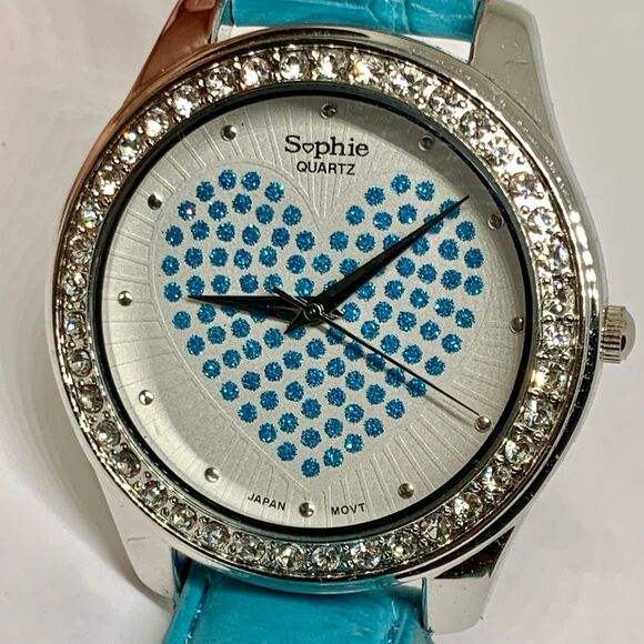 Sophie Women’s quartz analog wrist watch large silver tone case 45mm running - Picture 2 of 8